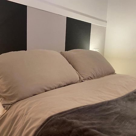 Апартаменты Apartamento Casa Latre Барбастро Экстерьер фото
