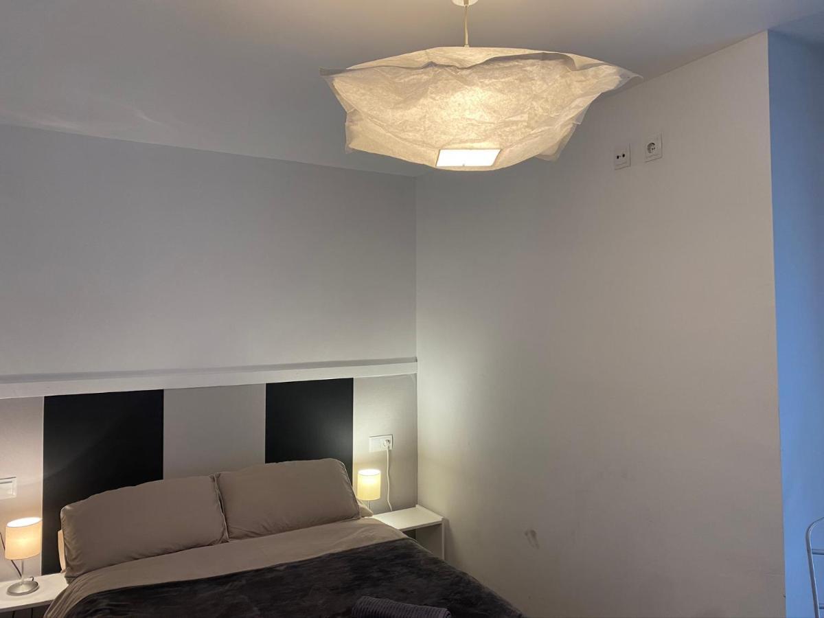 Апартаменты Apartamento Casa Latre Барбастро Экстерьер фото
