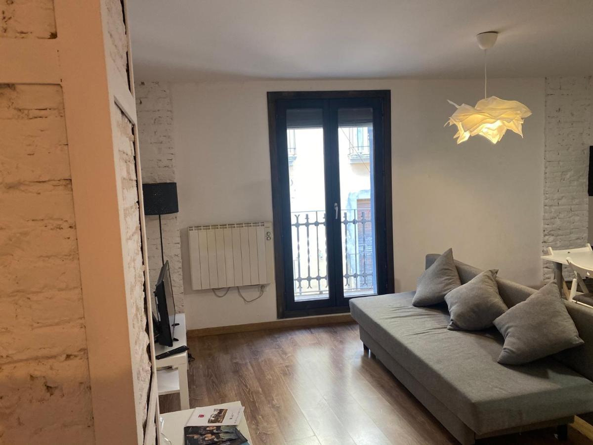 Апартаменты Apartamento Casa Latre Барбастро Экстерьер фото